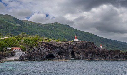 Azores, São Jorge, coast at Urseling Cave