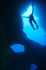 Philippines, Moalboal, Pescador Island, Cathedral, Freediver Ken Kiriyama