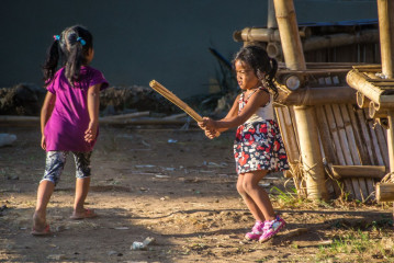 Philippines, Palawan, Puerto Princesa, kids playing