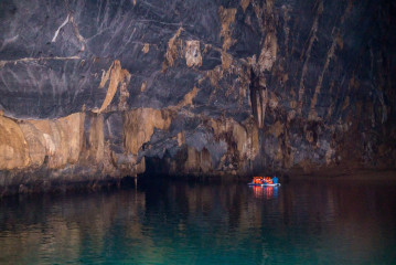 Philippines, Palawan, underwater river tour