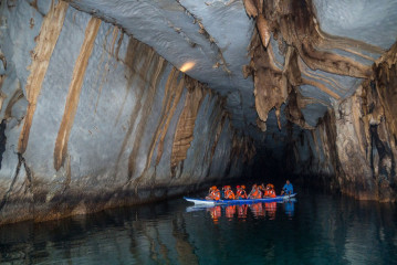 Philippines, Palawan, underwater river tour