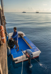 Philippines, "Dschubba" crew, Safari Boat Tubbataha