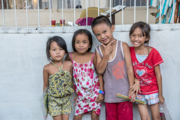 Philippines, Cantabaco, Kids smiling