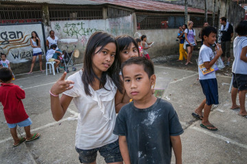 Philippines, Cantabaco, Kids playing