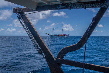 Philippines, Safari Boat at Tubbataha Reef