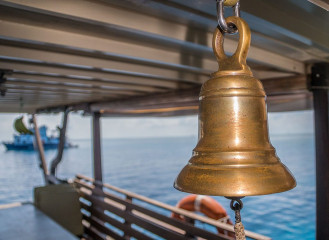 Philippines, "Dschubba", boat bell, Safari Boat Tubbataha