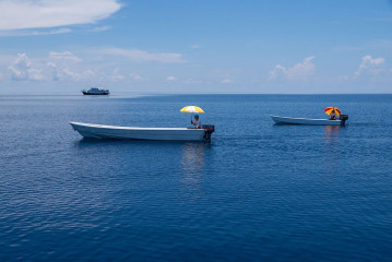Philippines, dinghi boats, Tubbataha reef